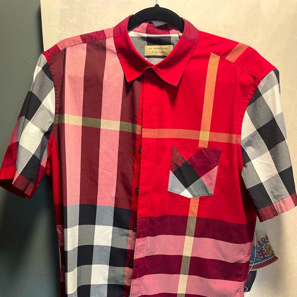 Mens Burberry check plaid short sleeve shirt (used)